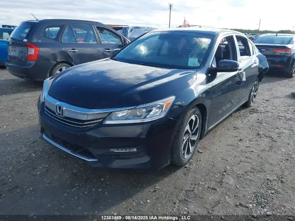 1HGCR2F89HA806812 2017 HONDA ACCORD - Image 2