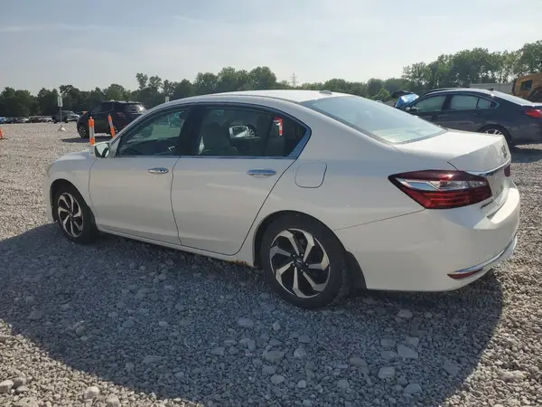 1HGCR2F8XGA011945 2016 HONDA ACCORD - Image 2