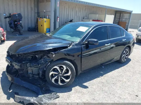 1HGCR2F8XGA019818 2016 HONDA ACCORD - Image 2