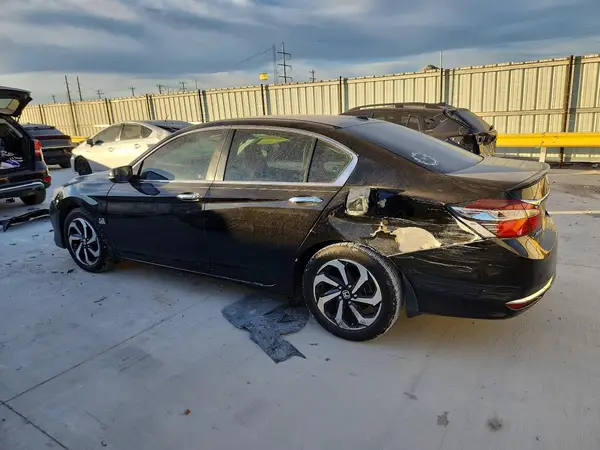 1HGCR2F8XGA025134 2016 HONDA ACCORD - Image 2