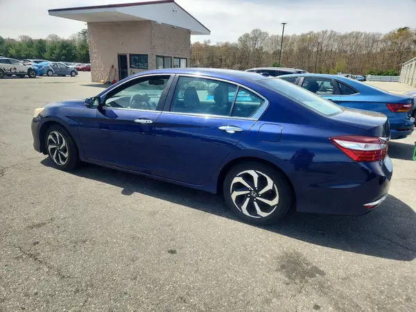 1HGCR2F8XGA028339 2016 HONDA ACCORD - Image 2