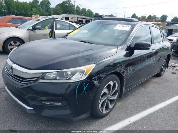 1HGCR2F8XGA031712 2016 HONDA ACCORD - Image 2