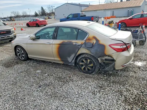 1HGCR2F8XGA033850 2016 HONDA ACCORD - Image 2
