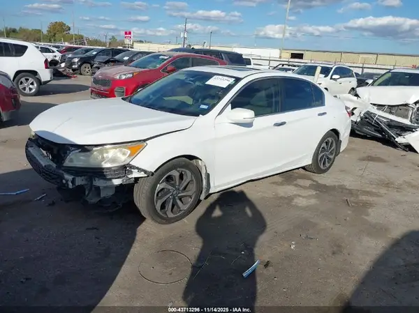1HGCR2F8XGA056626 2016 HONDA ACCORD - Image 2