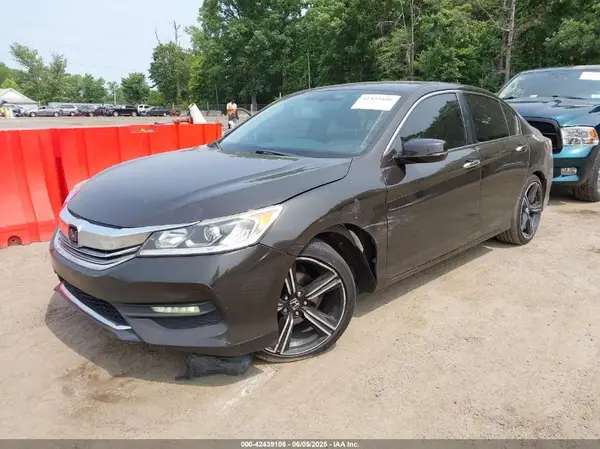 1HGCR2F8XGA074561 2016 HONDA ACCORD - Image 2