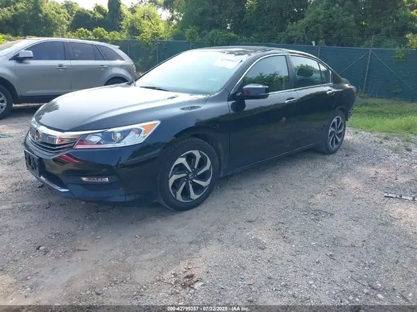 1HGCR2F8XGA075418 2016 HONDA ACCORD - Image 2