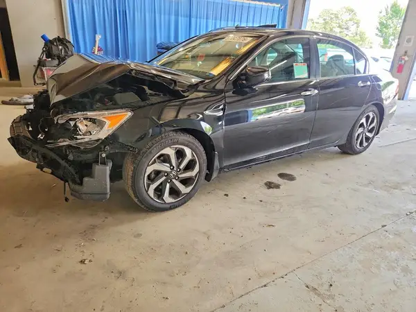 1HGCR2F8XGA082983 2016 HONDA ACCORD - Image 1