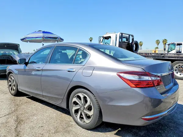 1HGCR2F8XGA086077 2016 HONDA ACCORD - Image 2