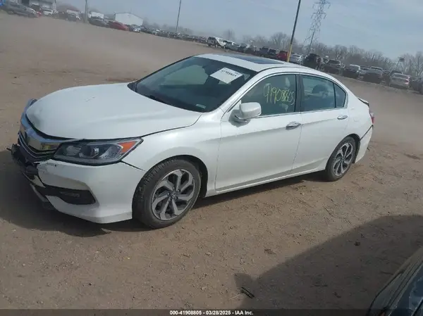1HGCR2F8XGA094146 2016 HONDA ACCORD - Image 2
