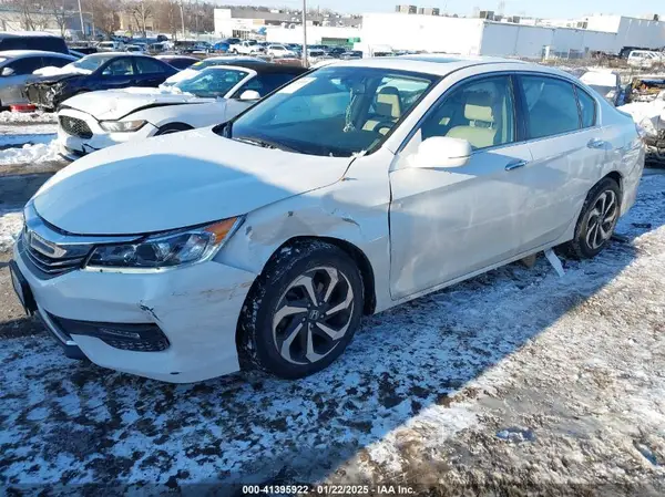 1HGCR2F8XGA097239 2016 HONDA ACCORD - Image 2