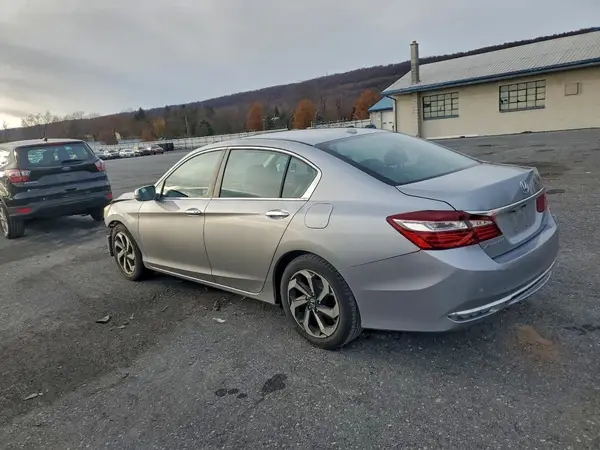 1HGCR2F8XGA154801 2016 HONDA ACCORD - Image 2