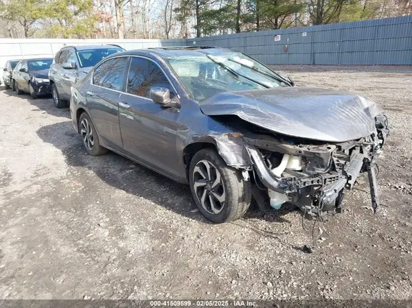 1HGCR2F8XGA158265 2016 HONDA ACCORD - Image 1