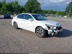 1HGCR2F8XGA219517 2016 HONDA ACCORD