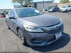 1HGCR2F8XGA244806 2016 HONDA ACCORD