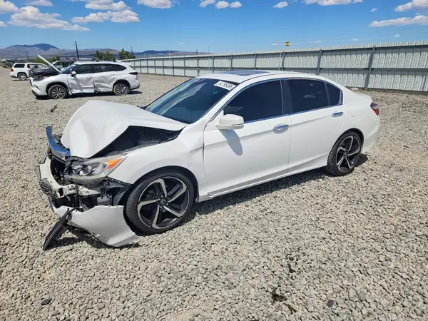1HGCR2F8XHA002874 2017 HONDA ACCORD - Image 1