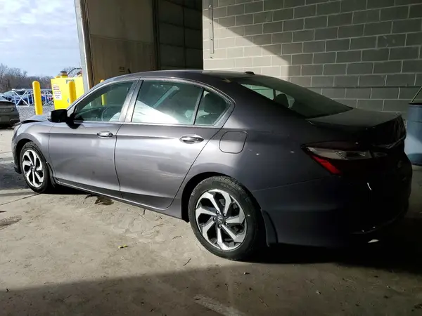 1HGCR2F8XHA008416 2017 HONDA ACCORD - Image 2