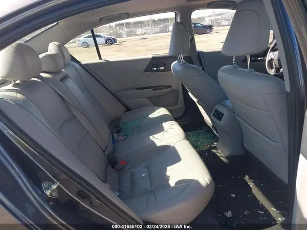 1HGCR2F8XHA018203 2017 HONDA ACCORD - Image 8