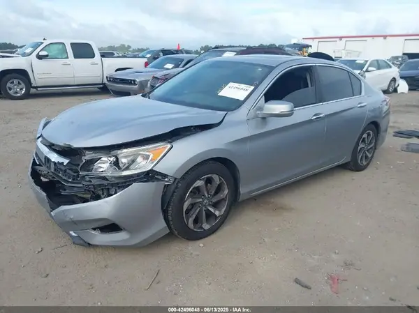 1HGCR2F8XHA021201 2017 HONDA ACCORD - Image 2