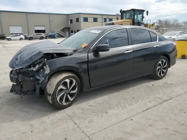 1HGCR2F8XHA021568 2017 HONDA ACCORD - Image 1