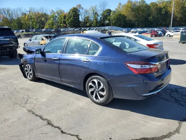 1HGCR2F8XHA024521 2017 HONDA ACCORD - Image 2