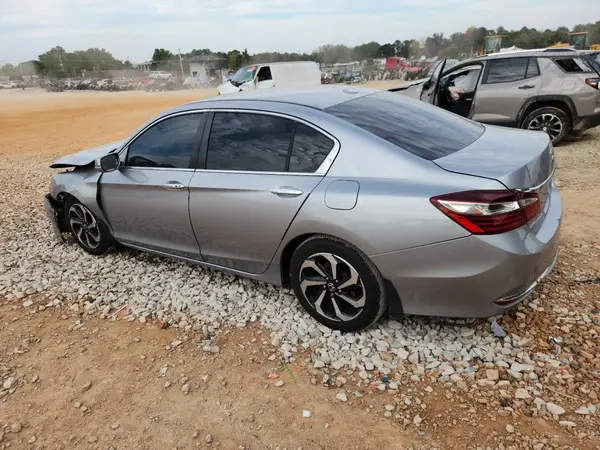 1HGCR2F8XHA035700 2017 HONDA ACCORD - Image 2