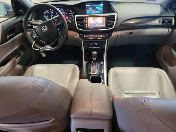 1HGCR2F8XHA067501 2017 HONDA ACCORD - Image 8