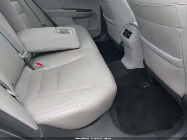 1HGCR2F8XHA067661 2017 HONDA ACCORD - Image 8
