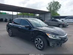 1HGCR2F8XHA074769 2017 HONDA ACCORD