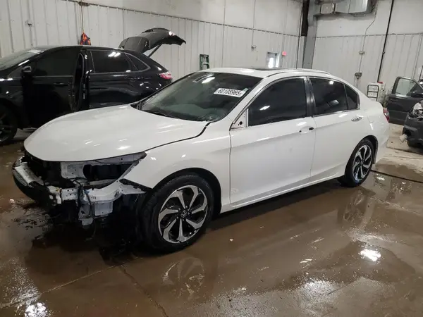 1HGCR2F8XHA075808 2017 HONDA ACCORD - Image 1