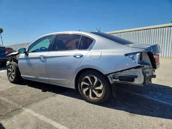 1HGCR2F8XHA116096 2017 HONDA ACCORD - Image 2