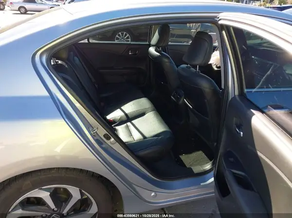 1HGCR2F8XHA122559 2017 HONDA ACCORD - Image 8