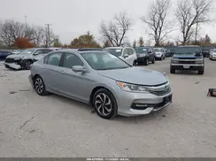 1HGCR2F8XHA123615 2017 HONDA ACCORD