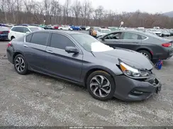 1HGCR2F8XHA144884 2017 HONDA ACCORD