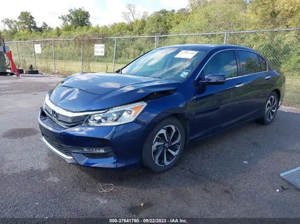 1HGCR2F8XHA182745 2017 HONDA ACCORD - Image 2