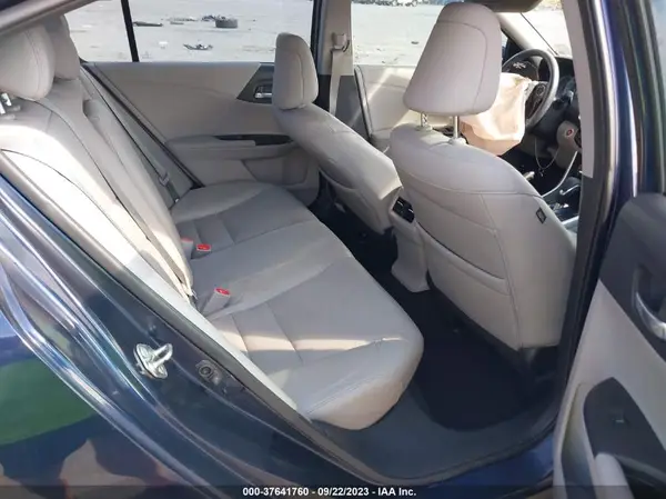 1HGCR2F8XHA182745 2017 HONDA ACCORD - Image 8