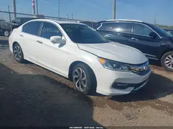 1HGCR2F8XHA184916 2017 HONDA ACCORD