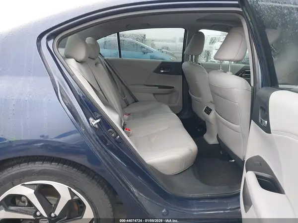 1HGCR2F8XHA188285 2017 HONDA ACCORD - Image 8