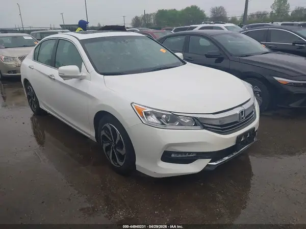 1HGCR2F8XHA192417 2017 HONDA ACCORD - Image 1