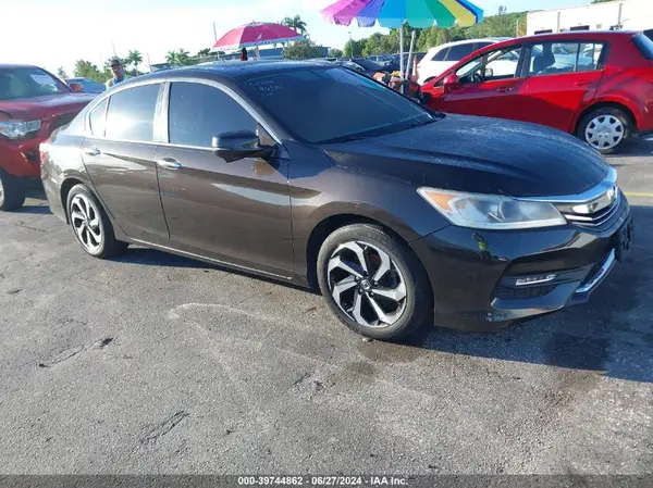 1HGCR2F8XHA196581 2017 HONDA ACCORD - Image 1