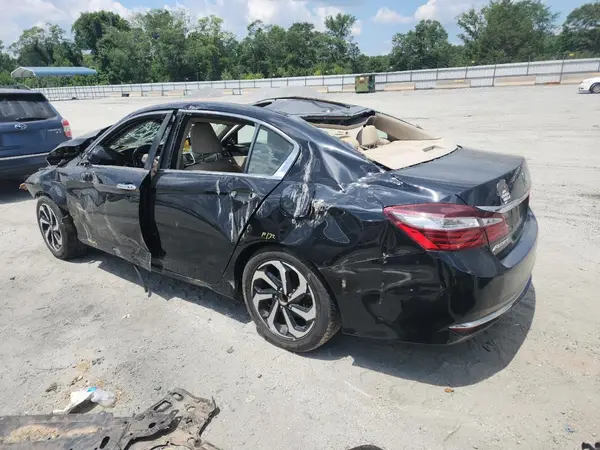 1HGCR2F8XHA256035 2017 HONDA ACCORD - Image 2