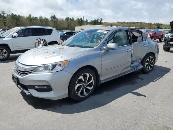 1HGCR2F8XHA265995 2017 HONDA ACCORD - Image 1