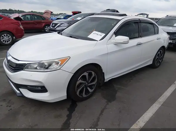 1HGCR2F90HA056824 2017 HONDA ACCORD - Image 2