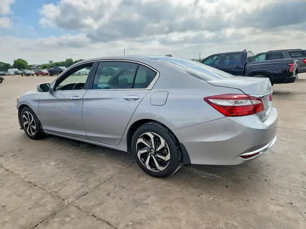 1HGCR2F90HA136527 2017 HONDA ACCORD - Image 2