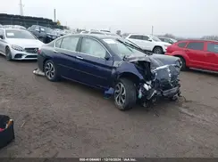 1HGCR2F90HA152484 2017 HONDA ACCORD