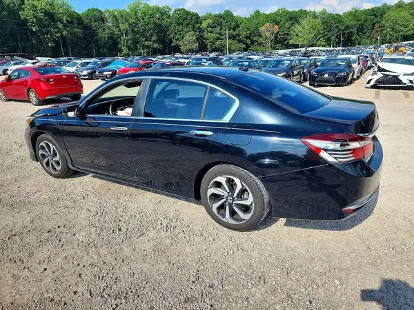 1HGCR2F90HA216877 2017 HONDA ACCORD - Image 2