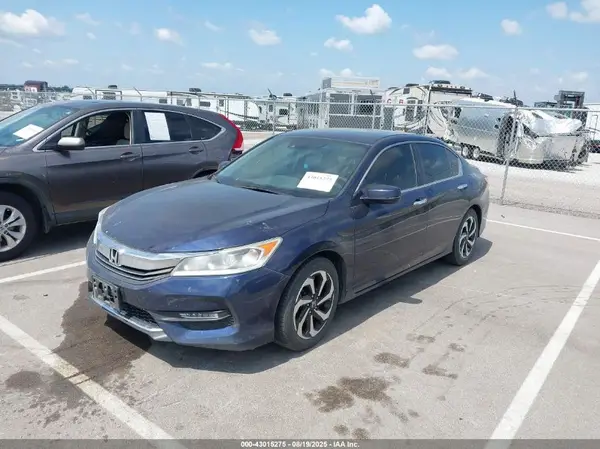 1HGCR2F90HA242489 2017 HONDA ACCORD - Image 2