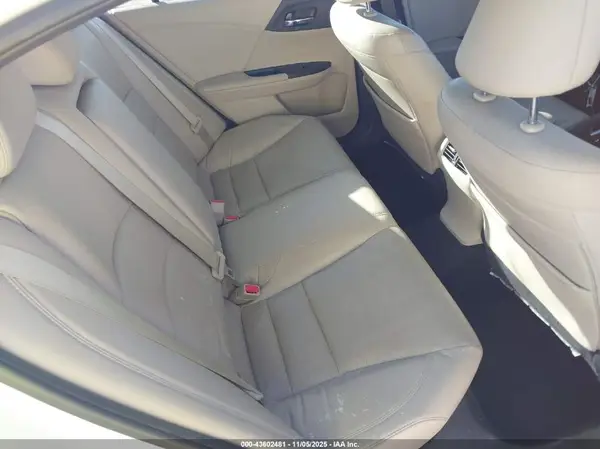 1HGCR2F91HA165955 2017 HONDA ACCORD - Image 8