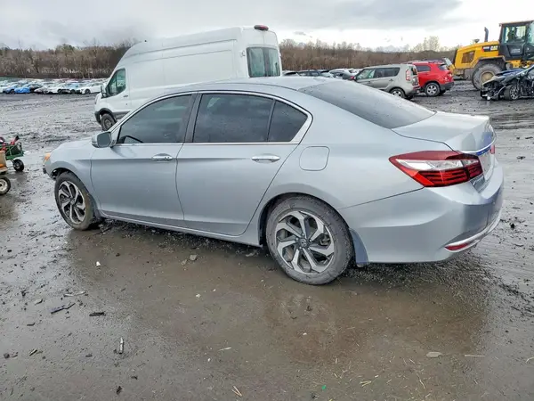 1HGCR2F91HA254070 2017 HONDA ACCORD - Image 2