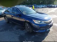 1HGCR2F91HA258636 2017 HONDA ACCORD