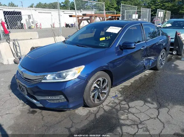 1HGCR2F91HA258636 2017 HONDA ACCORD - Image 2